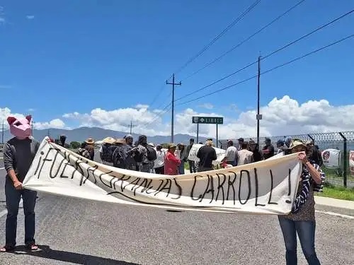 Granjas Carroll: La Oscura Trama de Despojo, Contaminación y Represión en Veracruz