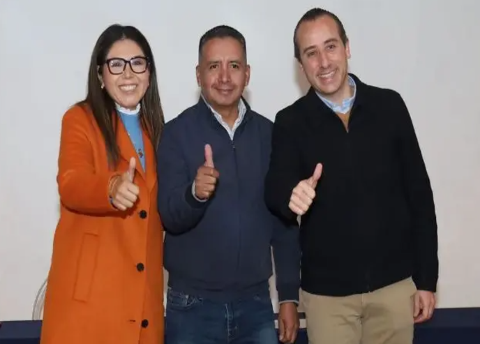 Edmundo Tlatehui se une a Mario Riestra y Genoveva Huerta para fortalecer el PAN en Puebla