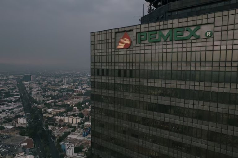 Se calienta Pemex: Cid, Lozada y la sombra del relevo