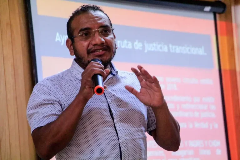 De Ayotzinapa a la Suprema Corte: Vidulfo Rosales cambia de trinchera