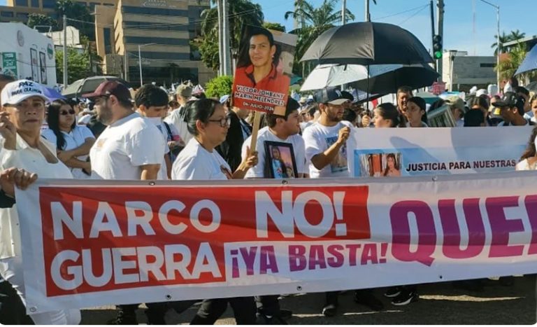 Culiacán se viste de blanco: 20 mil marchan contra la violencia del narco