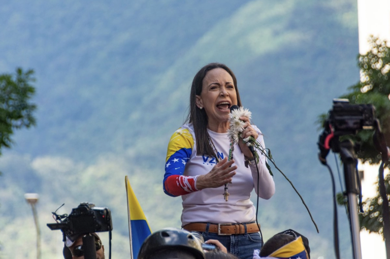 Polémica internacional por el Nobel de la Paz otorgado a la opositora venezolana María Corina Machado