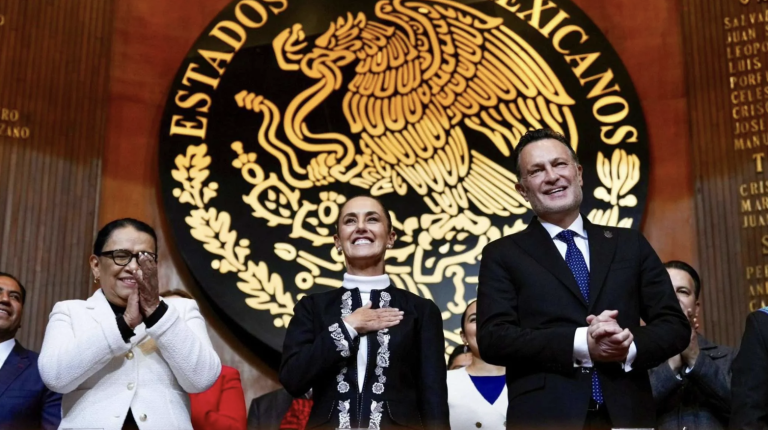 Sheinbaum reivindica la soberanía y el sentido social de la Constitución