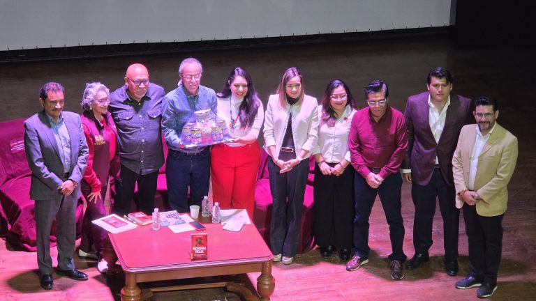 Presentan “Memoria Roja” en Cholula para fortalecer la lectura y la memoria histórica